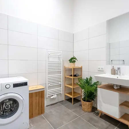 Mimis Lakeside Loft - Newly Renovated * Гмунден